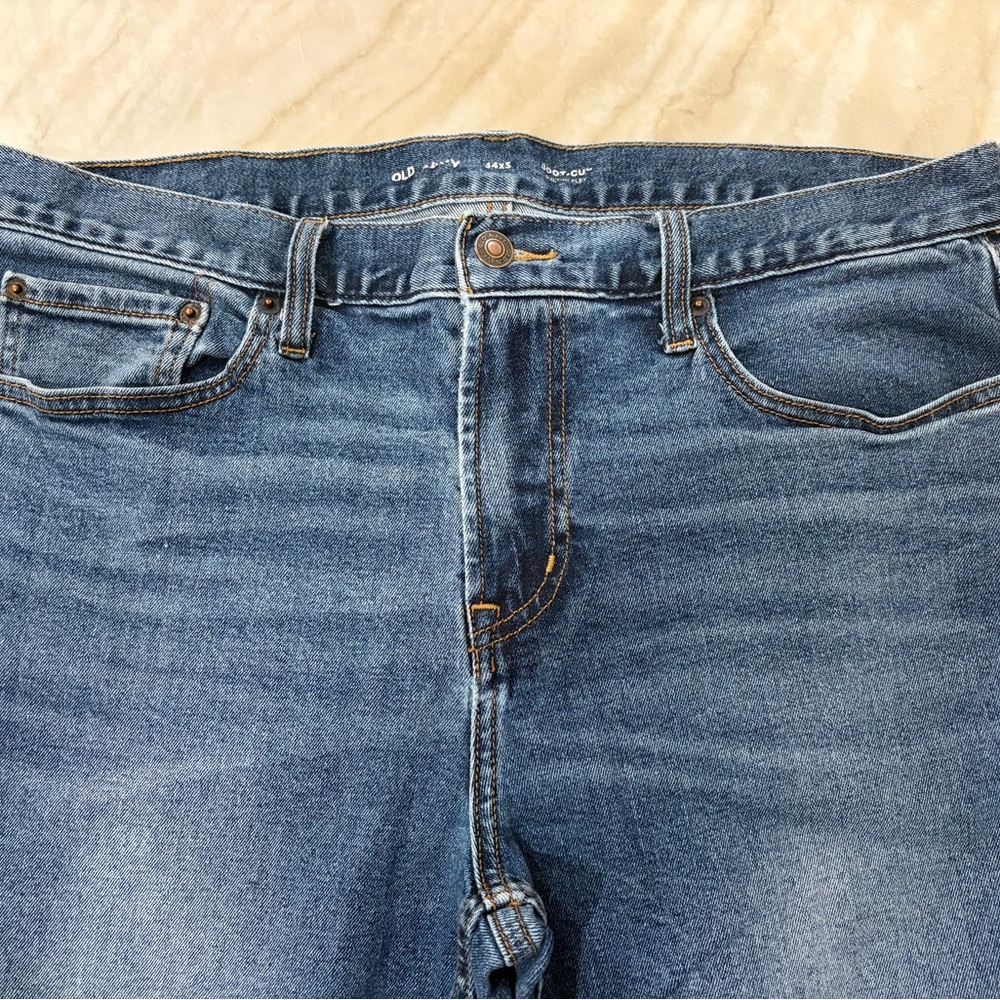 Old Navy Men's Boot Cut Jeans 34x36.